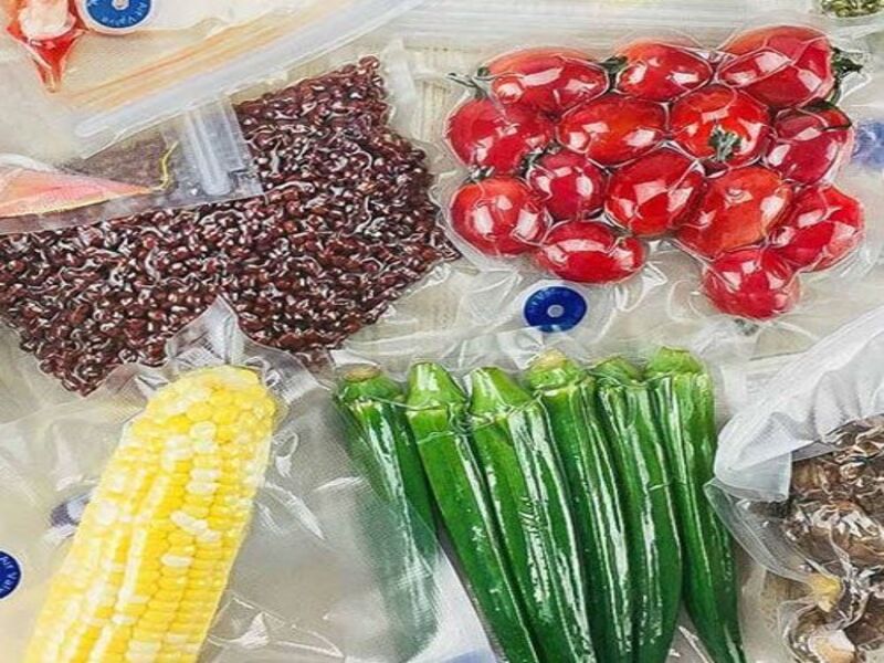 Monitoring Ketersediaan Bahan Makanan Program Gratis