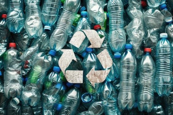 Manfaat Daur Ulang Botol Plastik Bekas